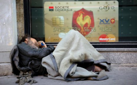 "La pandemia della disuguaglianza", rapporto Oxfam: la pandemia causa di nuove povertà 4 Antonio Manidi © Ricchezza e poverta contrasti dei tempi moderni scaled 1