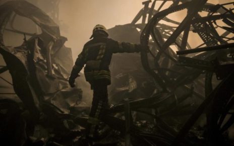 Guerra in Ucraina, Conia (demA): "Armi al posto di viveri e medicine su voli da Pisa" 5 17095040 small 900x600 1