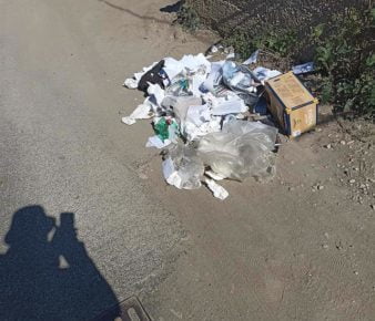 Centinaia di documenti di un’agenzia di credito di Giugliano con dati sensibili in evidenza abbandonati in strada a San Pietro a Patierno 4 datisensibili