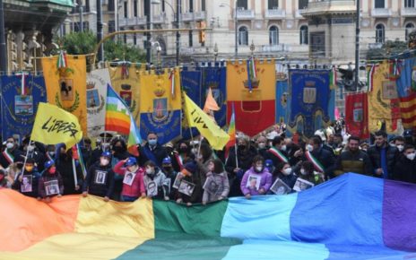 Napoli, in piazza con Libera contro le mafie 3 manifestazione napoli mafie