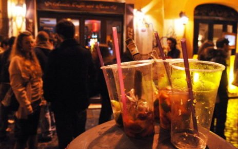 Napoli, Baretti: Movida ed anarchia 9 movida alcolici e1455959629744