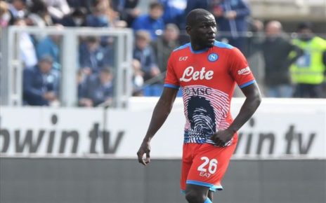 A Bergamo cori contro Kalidu Koulibaly, senatori Ruotolo, Quagliariello e lo scrittore de Giovanni : “Intervenga il ministro dell’interno. È odio razziale” 4 Atal Nap 51