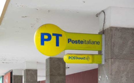 Poste Italiane, Cammarano: "Garantire sportelli in tutti i comuni della Campania” 5 Poste Italiane annuncio AdobeStock