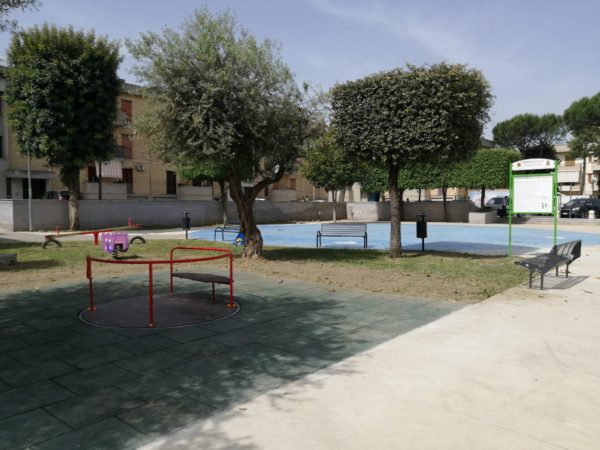 Mariglianella, riqualificata area “Giardini di Marzo” con giostrine per i bambini 3 3. Area Attrezzata di Via Napoli a Mariglianella Maggio .2022