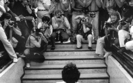 Cinquant’anni di fede indissolubile nei colori del Napoli e nell’icona indiscussa, il mito: il D10S Diego Armando Maradona 5 maradona1