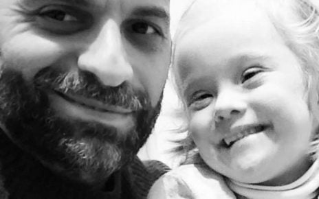 Napoli, la denuncia su Fb dell'assessore Trapanese: "Mia figlia down derisa in spiaggia" 6 trapanese