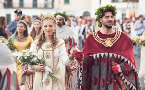 Amalfi, Regata delle Antiche Repubbliche Marinare: le emozioni di un evento cartolina 4 Corteo Storico Amalfi
