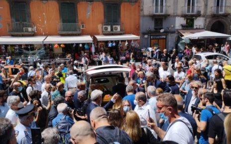 Napoli, Funerali Liliana de Curtis. Borrelli (Europa Verde): “Museo di Totò il progetto cui teneva di più. Superare ostacoli burocratici per onorare la memoria di una famiglia a cui Napoli deve molto” 3 funerali