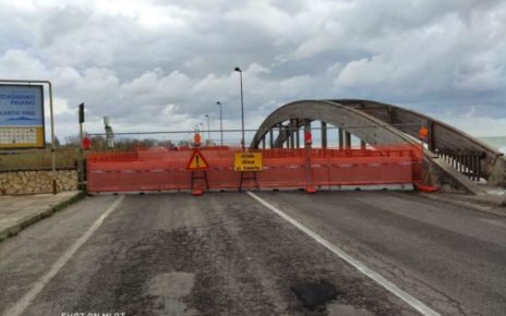 Campania, Cammarano: “Il ponte sul fiume Asa sul litorale di Pontecagnano Faino, riaprirà al transito dopo tre anni” 3 91b8ab51 87a6 4800 bf7c b8a273cc9d49 640x480 1