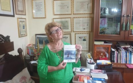 Natale a Lauro, l’Associazione Culturale Fonte Nova presenta “Un infinito mare carminio”: il libro della scrittrice e giornalista Adelina Mauro 5 adelina5