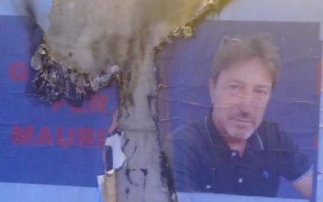 Torre Annunziata, Ignoti rimuovono lo striscione di Maurizio Cerrato. Comitato di Liberazione: “Lo rimetteremo Mercoledì 27 luglio ore 18, se ne facciano una ragione” 4 maurizio2
