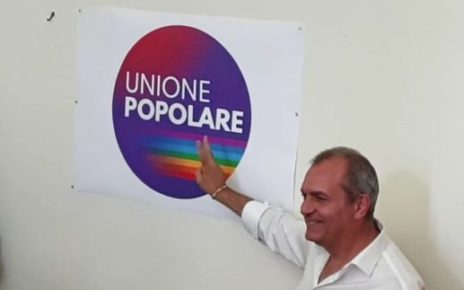 Elezioni, de Magistris presenta Unione popolare: "Unica vera novità politica di fronte ai saltimbanco del circo della politica" 5 de magistris simbolo unione popolare