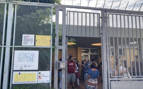 Napoli, Remida: con il presidio rinviata la consegna delle chiavi al Comune 4 presidio RemidaNapoli Ponticelli 1