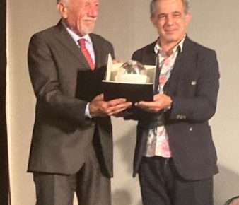 Il presidente della Unione Eugenio Alphandery premia Paolo Fresu