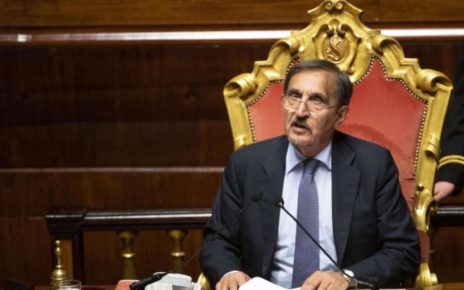 Senato, La Russa nuovo presidente cita Pertini: "Si combatte non solo se c'è speranza di vincere" 4 Larussa