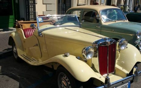 Mariglianella, auto e moto sfilano per la città 13 pontedera auto epoca citta motori sfilata 2