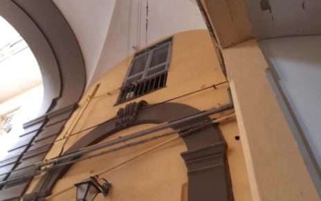Napoli, occupazione abusiva di alloggi: 17 persone indagate 4 napoli condominio pizzofalcone