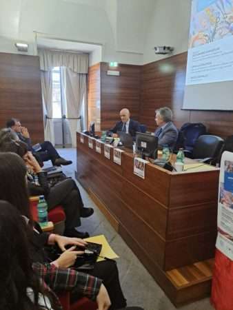 Aversa, presentata al Dipartimento di Ingegneria della Vanvitelli la rivista “Guitmondo” 6 photo6001209317547685881