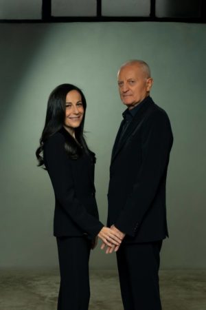 2022 11 24 I fondatori Santo Versace e Francesca De Stefano Versace C Riccardo Ghilardi