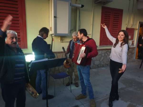 Scisciano, la luce del Natale: alla Scuola Babylandia va in scena il Presepe Vivente dei bambini 16 319091225 859042405521279 2934157034579612844 n