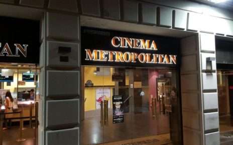 Napoli. il Metropolitan rischia di chiudere: la gente insorge ma il politicamente corretto è duro a morire 4 triste e obsoleto