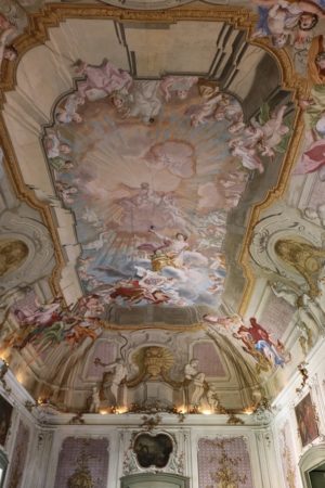 Sala da ballo di Villa Resuttano con gli affreschi di Vito DAnna 1762 1