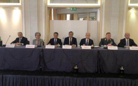 Forum Odcec Napoli da sinistra Ridella Cimino Moretta Leo Turi Carbone Cinque