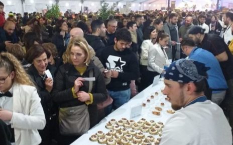 Brusciano, cala il sipario sulla V Edizione dell’evento di Beneficenza “Insieme per il dormitorio" 3 insieme dormitorio