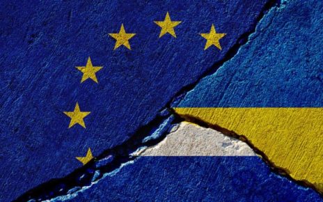 Conflitto in Ucraina, il muro occidentale è crollato: la Cina è inarrestabile e a Washington proteste contro il sostegno all'Ucraina 5 sotegnoucraina