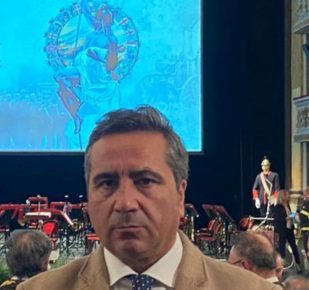 Napoli, Albergo dei Poveri. Perna (Associazione La Catena): "Lì anche un’Agenzia nazionale dell’Ambiente" 7 camiso