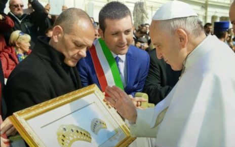 Cicciano, ritorna la Festa dei Carri in onore alla Madonna degli Angeli 6 arvonio papa2