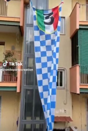 L'hinterland napoletano si colora d'azzurro: le foto più emozionanti di una festa attesa 33 anni 18 trionfo14