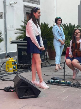 Palma Campania, “ProgrClassicRock”: al Palazzo Aragonese il concerto di fine anno dell’I.C. “A. De Curtis” 7 355196480 803897561083688 1870343750619113538 n