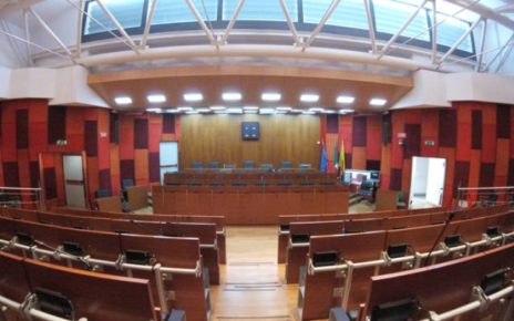sala consiglio frontale 2