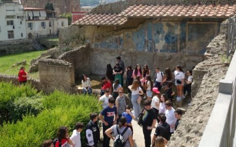 Napoli, Rotary e Scuola insieme per la promozione della cultura e la valorizzazione del territorio 4 termebaia 1
