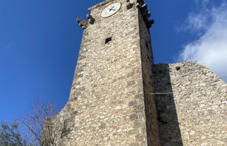 A Roccadarce per 5° Ritiro Yoga si parte il 10 luglio 3 torre castellosuccorte fontanalirisuperiore