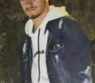 Frattamaggiore, incidente sul lavoro: incastrato in un macchinario muore operaio 20enne 4 20enne 1