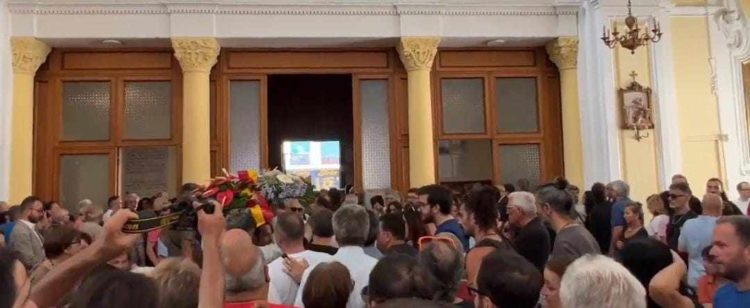 Pomigliano d'Arco, funerali di Marcello Colasurdo: il dolore straziante della città 11 358157822 994039988710721 280362877468814678 n
