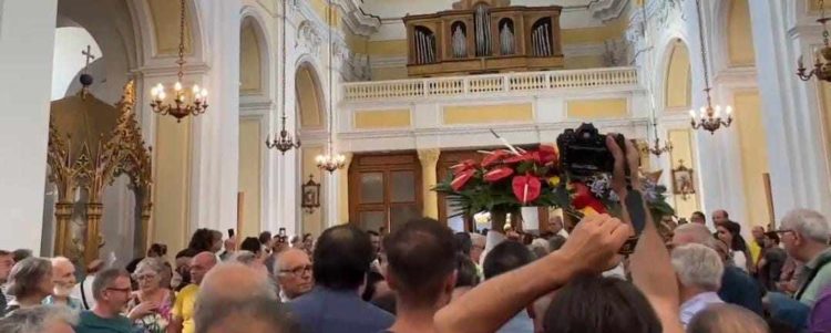 Pomigliano d'Arco, funerali di Marcello Colasurdo: il dolore straziante della città 9 358527306 205455799144225 1521129671160151421 n