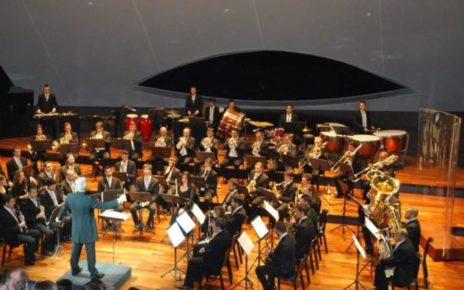 Vietri sul Mare, nella Villa comunale per la rassegna "Vietri in Scena" concerto dell'Orchestra di Fiati "Costa d’Amalfi" 4 4 Orchestra di fiativietri1