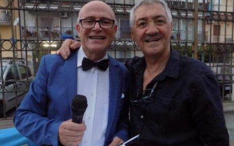 "Canzoni sotto le stelle", grandi consensi per Ralph Stringile in doppia veste di presentatore e direttore artistico 4 365882199 1386564702264141 2794623300115720795 n