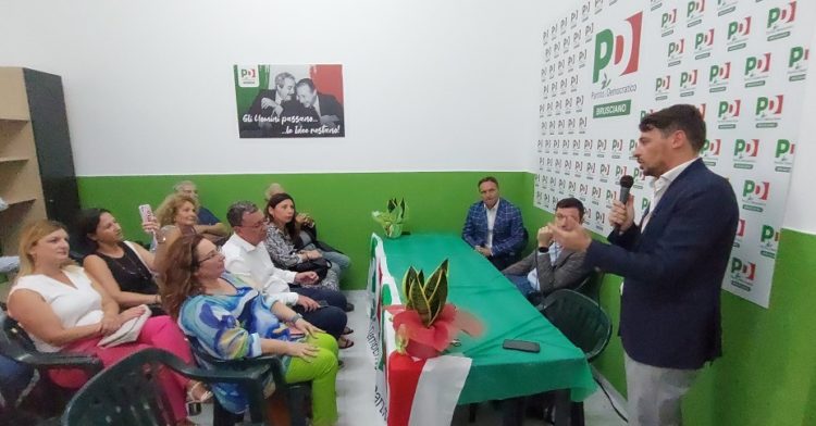 Brusciano, nuova sede per il Partito Democratico 8 4. Avv. Giacomo Romano Sindaco Brusciano 31.7.2023 Foto di Antonio Castaldo