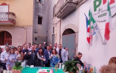 Brusciano, Europee: plebiscito di voti per il Partito Democratico. È il primo partito in città 5 8. Brindisi Augurale PD Brusciano 31.7.2023 Foto di Antonio Castaldo