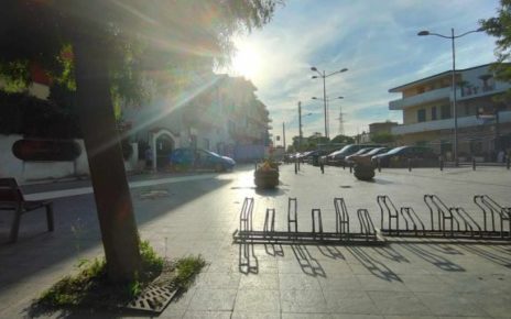 Marigliano, a Lausdomini Piazza Valentino nel degrado: saltano porzione della scivolosa pavimentazione 4 la1