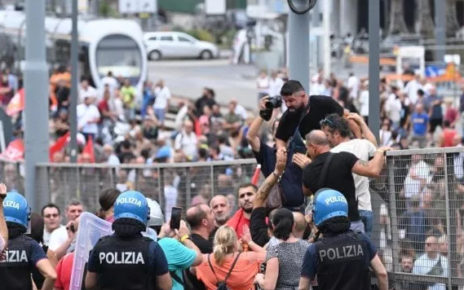 manifestazioninapoli 1