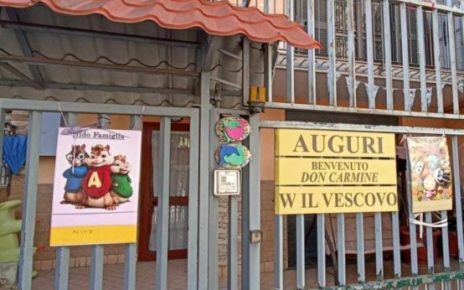 Marigliano, Comunità di Casaferro in festa per l'insediamento del nuovo parroco: il Vescovo Marino nomina il giovane Carmine Sbarra 6 383061884 989617635665555 7997858488207309562 n