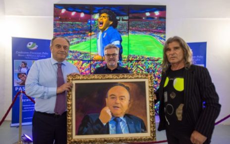 Napoli, il pittore Fernando Alfonso Mangone omaggia il procuratore Nicola Gratteri con un ritratto 5 Mangone Gratteri