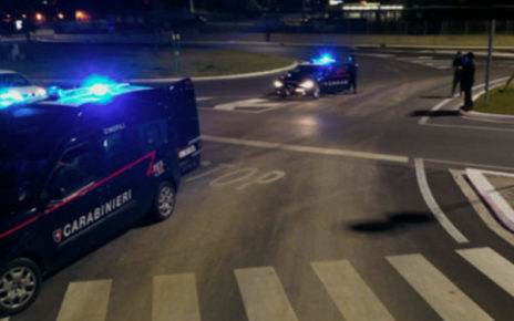 Napoli, blitz anticamorra: fruttivendolo custodiva arsenale del clan Soraniello 5 formia controlli carabinieri 3 1200x900 1