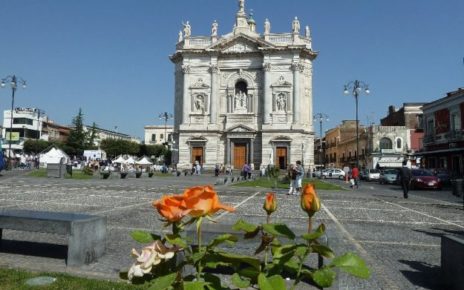 San Giuseppe Vesuviano, lutto in città: muore l'imprenditore del caffè Camillo Cola.La toccante lettera del pronipote Gaetano:"Vivrò ogni giorno nella consapevolezza dei tuoi insegnamenti" 3 il santuario si innalza