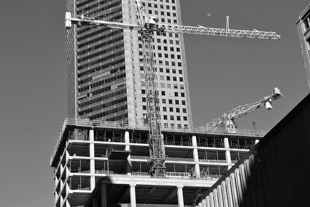 parking lot under construction 2862810 640